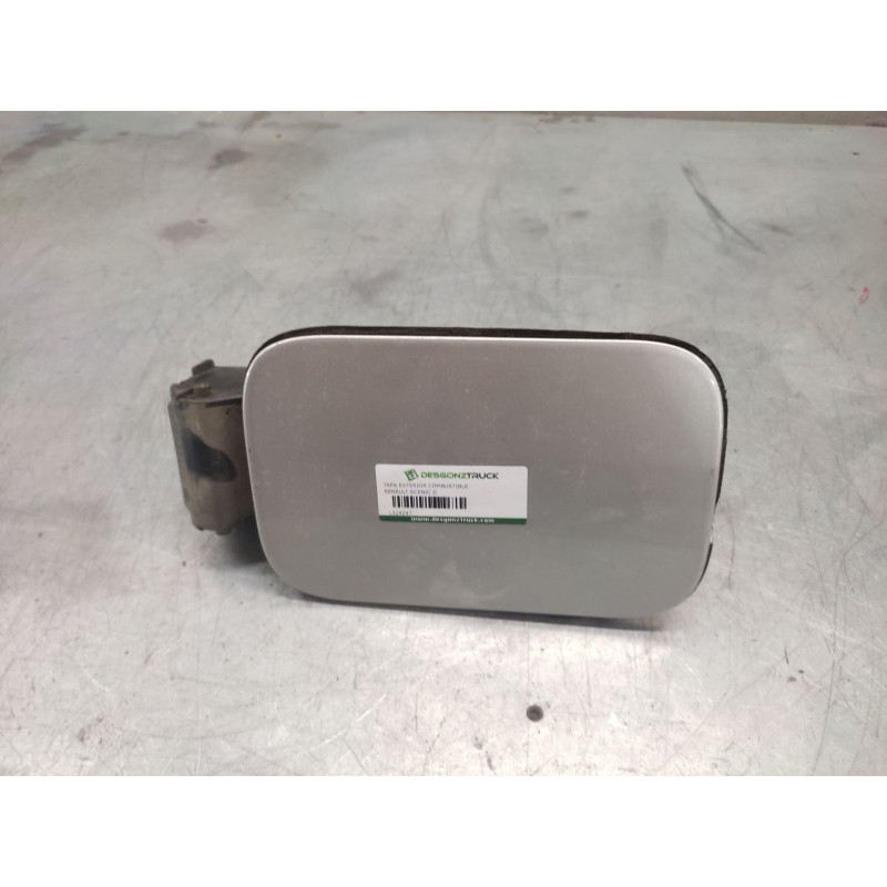 Recambio de tapa exterior combustible para renault scenic ii 1.5 dci diesel referencia OEM IAM   