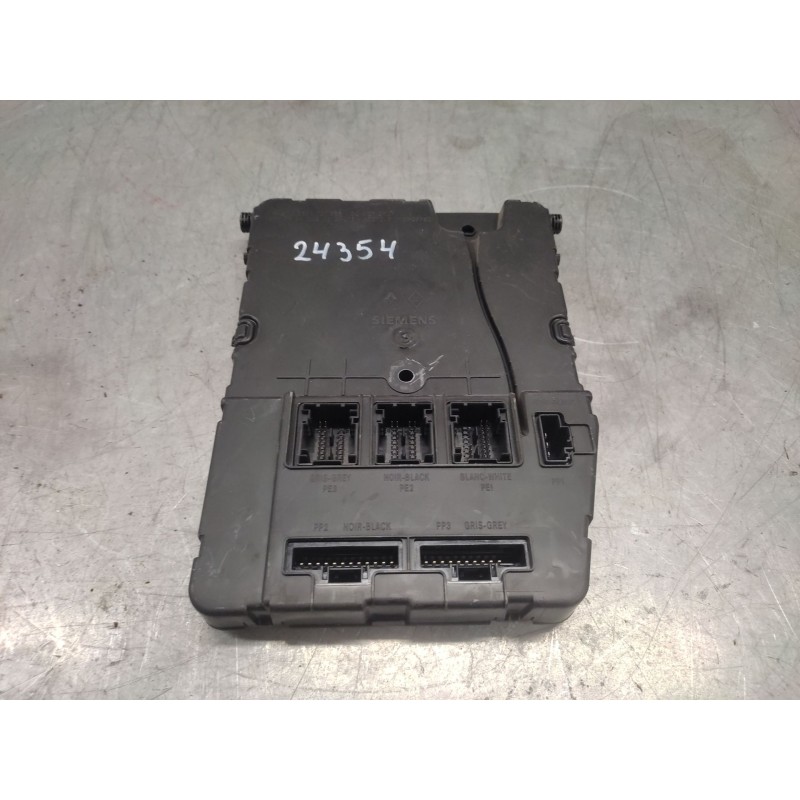 Recambio de caja reles / fusibles para renault scenic ii 1.5 dci diesel referencia OEM IAM 8200351182  