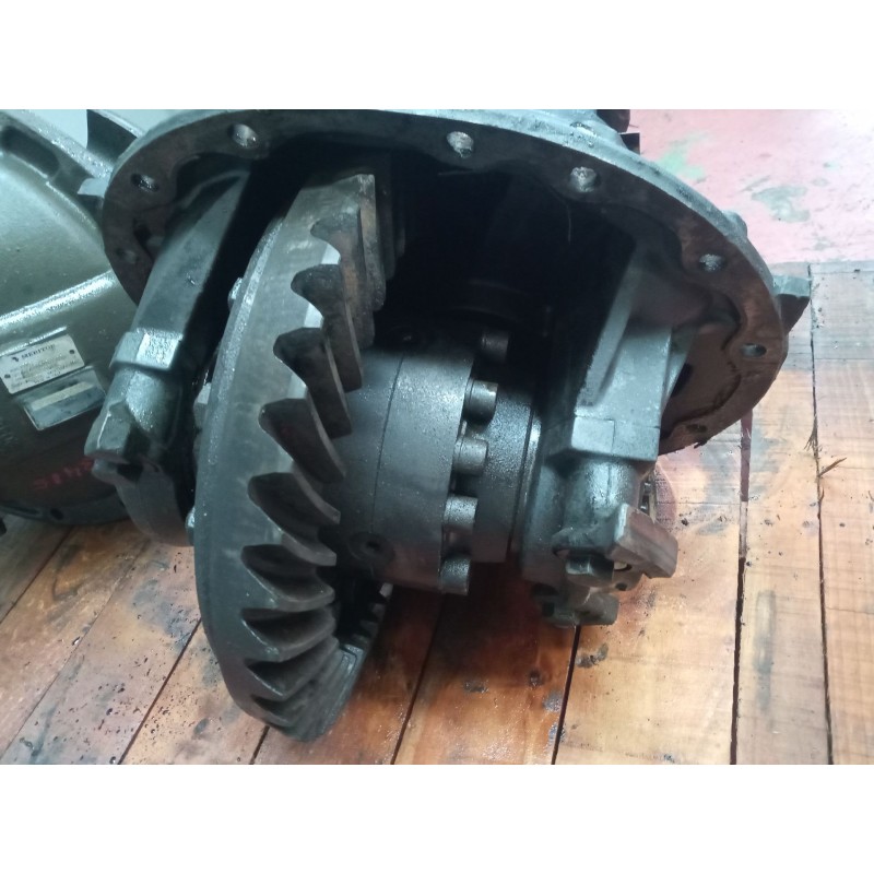 Recambio de grupo para scania 4 - series bus 94 cl/300 referencia OEM IAM r660 ratio:4.22/38x9 2090995 4