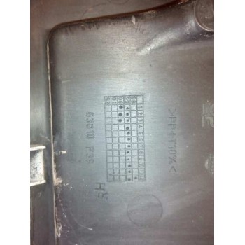 Recambio de molduras traseras para nissan trucks cabstar e 110.35 referencia OEM IAM 63810F39 MOLDURA PASO DE RUEDA DERECHO 