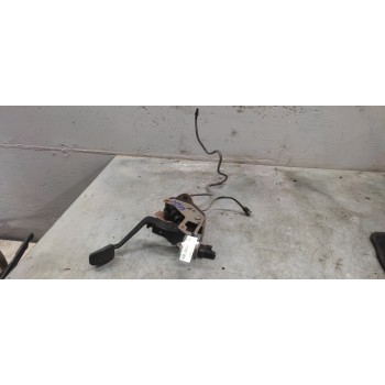 Recambio de pedal embrague para ford fiesta (cb1) ambiente referencia OEM IAM 8V517519AF  