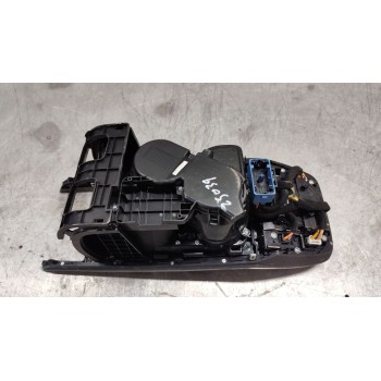 Recambio de consola central para kia niro i (de) e-niro referencia OEM IAM 84670q4000  
