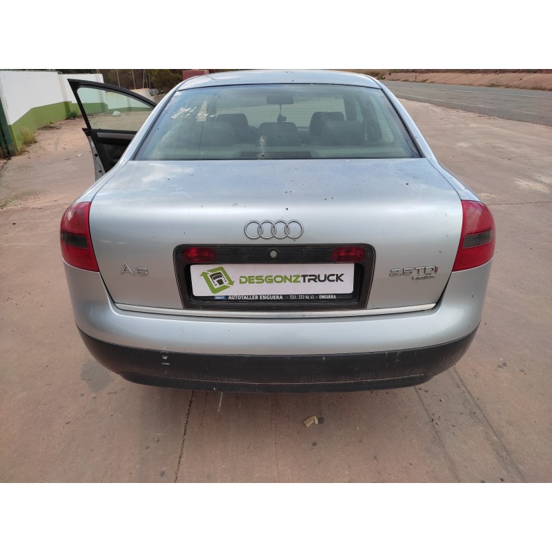 AUDI A6 BERLINA (4B2)