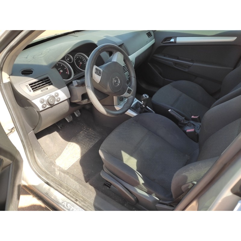 OPEL ASTRA H BERLINA