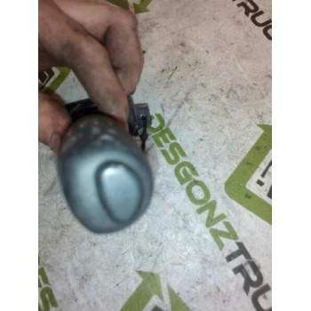 Recambio de mando limpia para nissan trucks cabstar e 110.35 referencia OEM IAM 99720G  