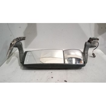 Recambio de retrovisor izquierdo para man tgx 18.xxx 12.4 diesel referencia OEM IAM   