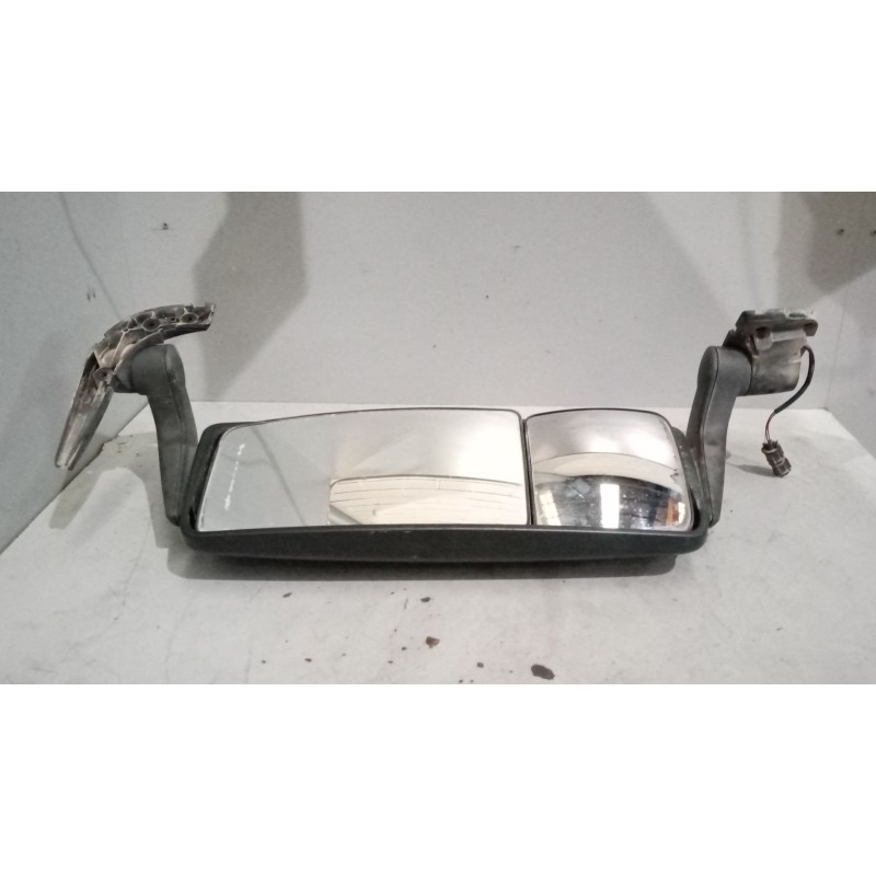 Recambio de retrovisor izquierdo para man tgx 18.xxx 12.4 diesel referencia OEM IAM   
