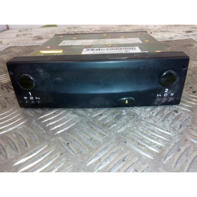 Recambio de tacografo para renault magnum e-tech 2000  fas gv 4 x 2 larga distancia referencia OEM IAM 5001863931  