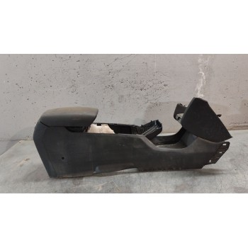 Recambio de consola central para kia niro i (de) e-niro referencia OEM IAM 84630q4110wk  