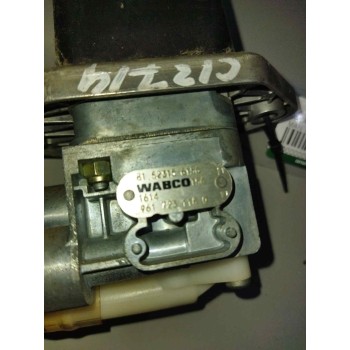 Recambio de palanca freno de mano para man tgx 18.xxx 12.4 diesel referencia OEM IAM 81523156156 9617231180 