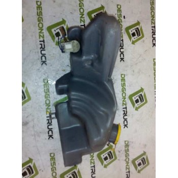 Recambio de deposito limpia para nissan trucks cabstar e 110.35 referencia OEM IAM 28902F3900  