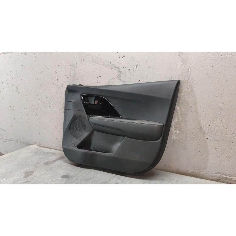 Recambio de guarnecido puerta delantera derecha para kia niro i (de) e-niro referencia OEM IAM 82321g5000 - Blanco 2