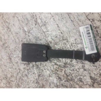 Recambio de enganche de cinturon delantero derecho para renault clio iii 20 aniversario referencia OEM IAM 33030395 684038 