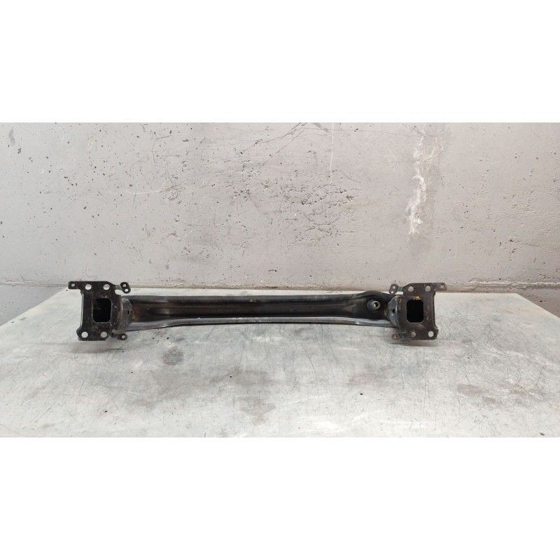 Recambio de refuerzo paragolpes delantero para seat leon (1p1) 1.6 tdi referencia OEM IAM - Blanco 2