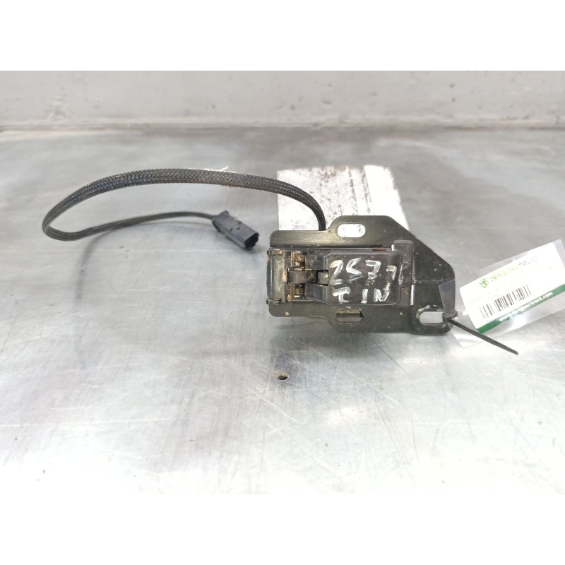 Recambio de cerradura puerta trasera derecha para toyota proace city furgoneta/monovolumen (bpz_) 1.5 d-4d 100 (bpzmd) referenci - Blanco