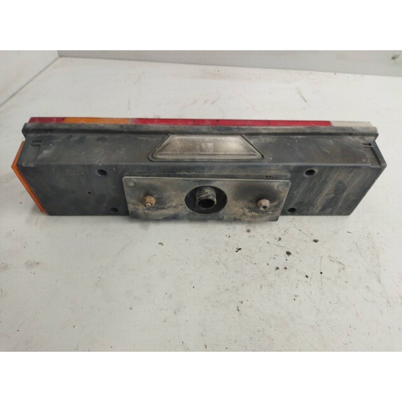 Recambio de piloto trasero izquierdo para iveco stralis (as) 12.9 diesel referencia OEM IAM   PILOTO UNIVERSAL CAMION - Blanco 4