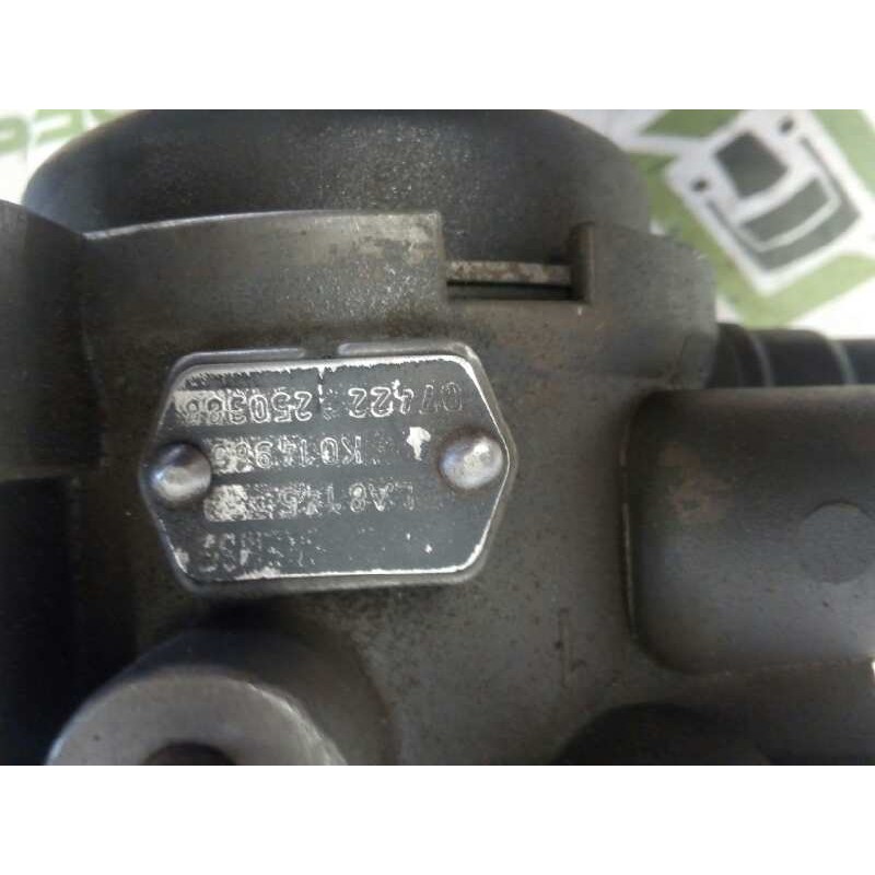 Recambio de valvula aire para daf serie xf105.460 fsa 4x2 space-cab referencia OEM IAM LA8145 K014985 VALVULA SECADORA