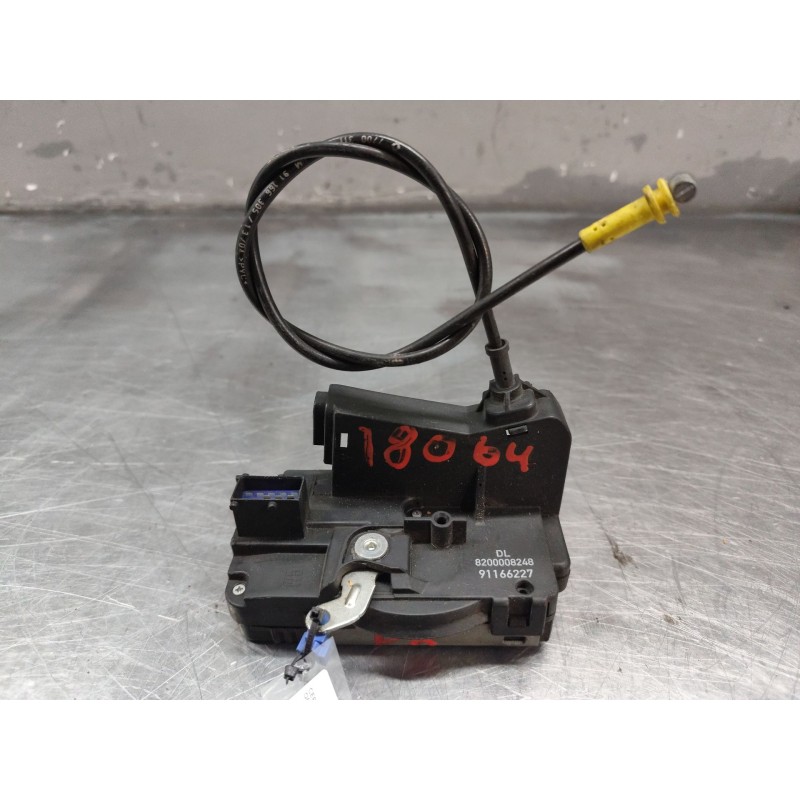 Recambio de cerradura puerta delantera derecha para opel vivaro combi 2.7t corto referencia OEM IAM 9200008248  