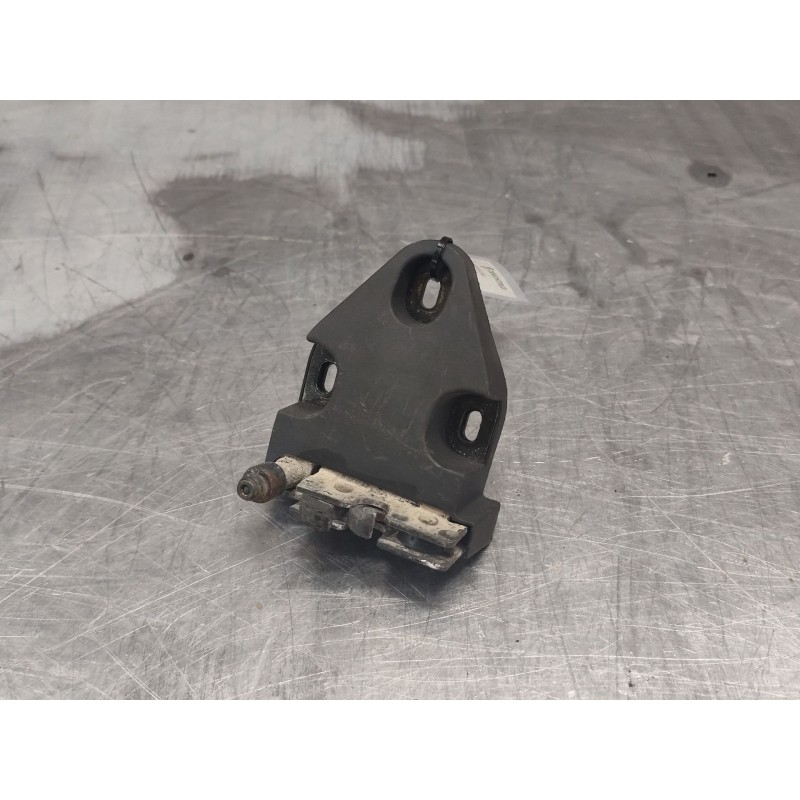 Recambio de cerradura puerta carga para opel vivaro combi 2.7t corto referencia OEM IAM 9200282323 IZQUIERDA 