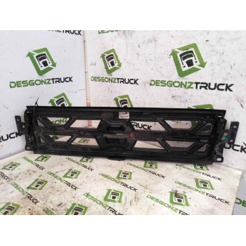 Recambio de rejilla delantera central para renault serie t fg 4x2 cabina high-sleeper referencia OEM IAM 7482276014 PELDAÑO FRON