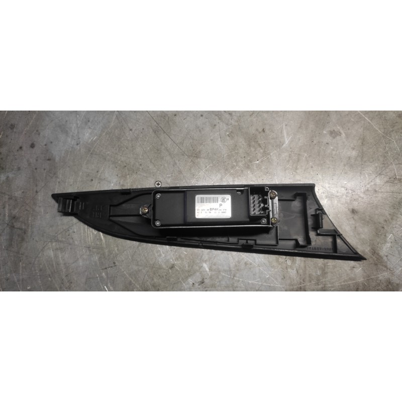 Recambio de mando elevalunas delantero derecho para mazda 3 berlina (bk) 1.6 crdt active referencia OEM IAM   12 PINS - Azul 2