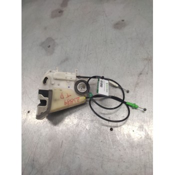 Recambio de cerradura puerta trasera derecha para toyota yaris 1.0 cat referencia OEM IAM  2 PINS 
