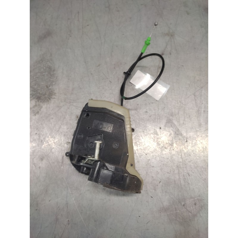 Recambio de cerradura puerta trasera izquierda para toyota yaris 1.0 cat referencia OEM IAM  2 PINS - Rojo 2