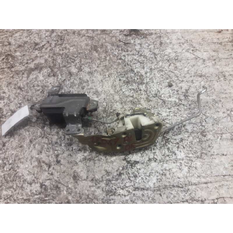 Recambio de cerradura puerta delantera derecha para mitsubishi space wagon (n30/n40) 2.0 turbodiesel referencia OEM IAM 15280057