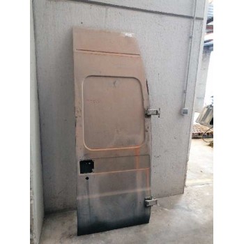 PORTON TRASERO DERECHO ALTO 221 CM ANCHO 80CM