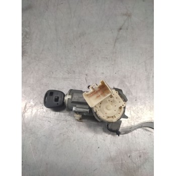 Recambio de conmutador de arranque para toyota yaris 1.0 cat referencia OEM IAM 450200003  