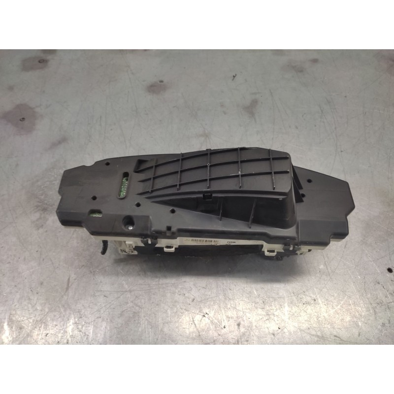 Recambio de cuadro instrumentos para toyota yaris 1.0 cat referencia OEM IAM 838000DJ00 - Rojo 2