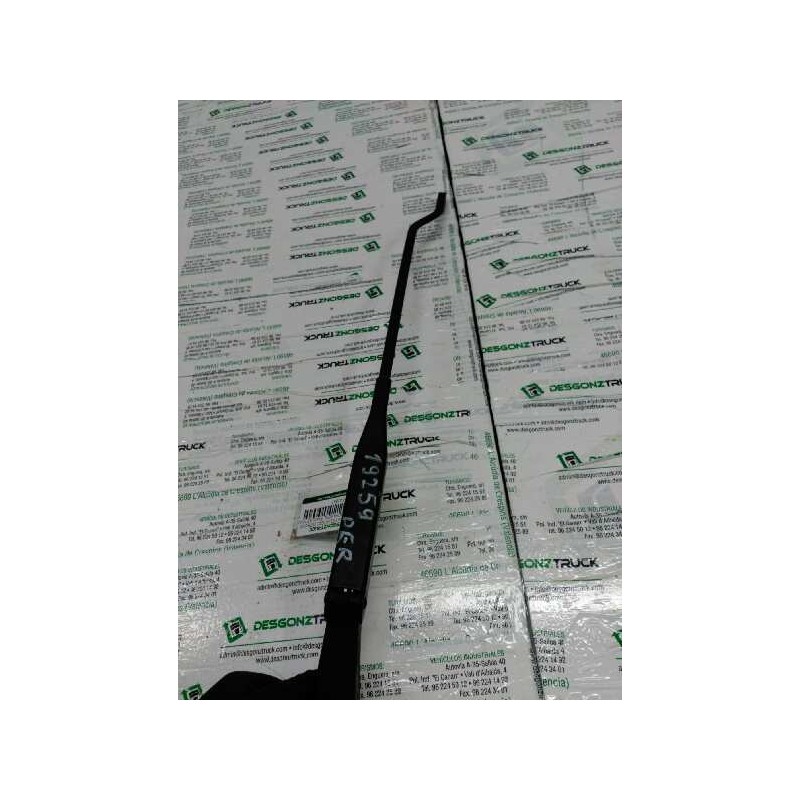 Recambio de brazo limpia delantero derecho para nissan primera berl./familiar (p10/w10) gx berlina (a,e) referencia OEM IAM - Blanco 2