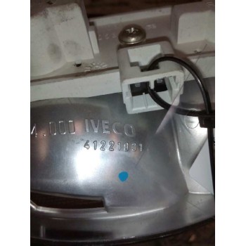 Recambio de luz interior para iveco eurocargo tector 5.9 diesel referencia OEM IAM 41221031 08874000 