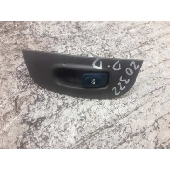 Recambio de mando elevalunas delantero derecho para renault megane i fase 2 berlina (ba0) 1.4 16v privilege referencia OEM IAM 7