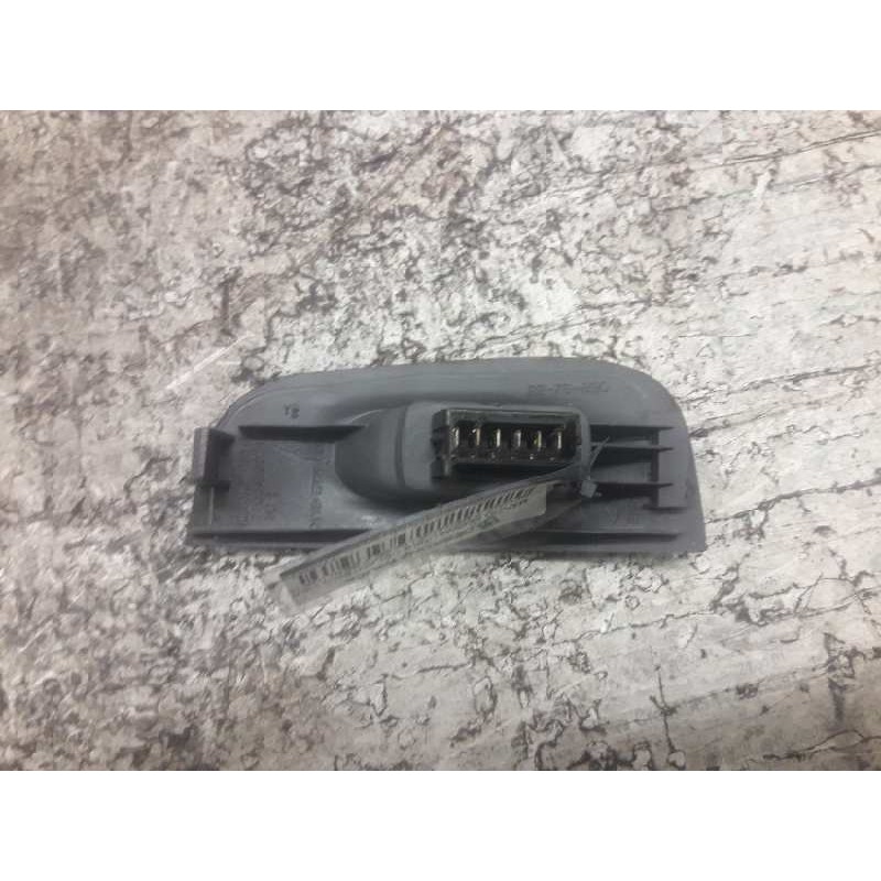 Recambio de mando elevalunas delantero derecho para renault megane i fase 2 berlina (ba0) 1.4 16v privilege referencia OEM IAM 7 - Rojo 2
