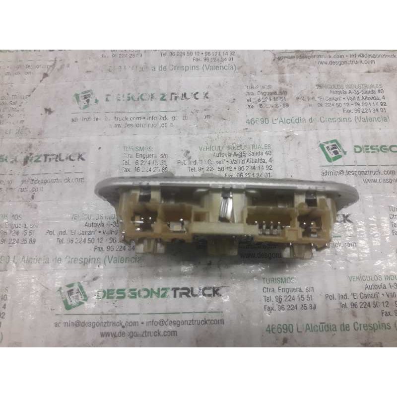 Recambio de luz interior para peugeot 308 confort referencia OEM IAM  DELANTERA 9 PINS - Negro 3
