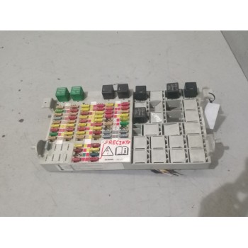 CAJA RELES / FUSIBLES 1746773 1780657 1775796