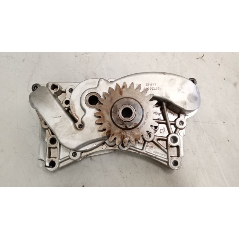 Recambio de bomba aceite para volvo fm 460 12.8 diesel referencia OEM IAM 21736639 - Blanco 3
