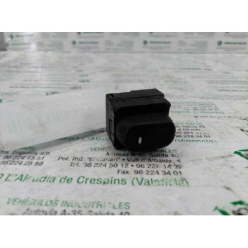 Recambio de mando elevalunas trasero izquierdo para nissan primera berl./familiar (p10/w10) gx berlina (a,e) referencia OEM IAM 