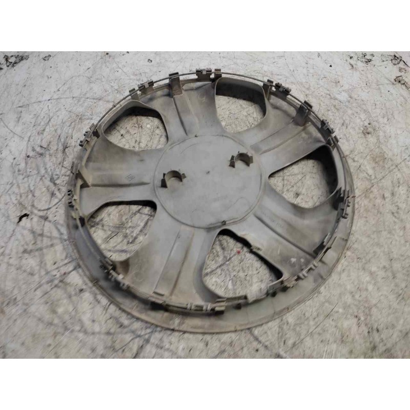 Recambio de tapacubos para dacia dokker referencia OEM IAM 5202S0010 15 4