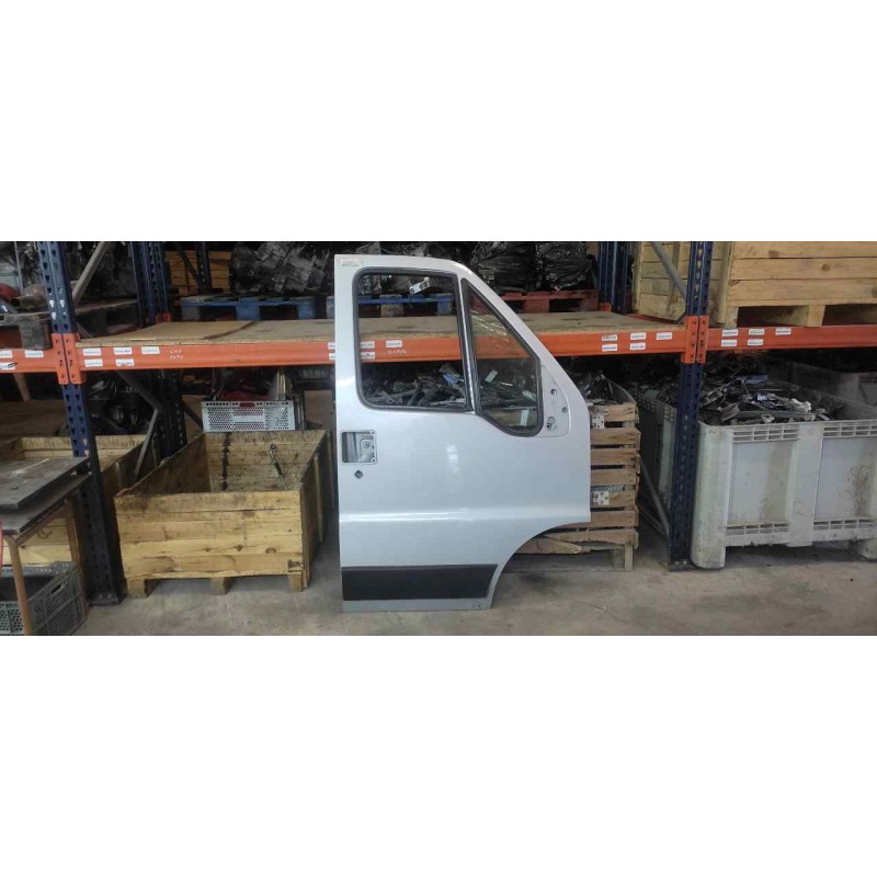 Recambio de puerta delantera derecha para peugeot boxer monovolumen (rs3200)(330)(´02) referencia OEM IAM   