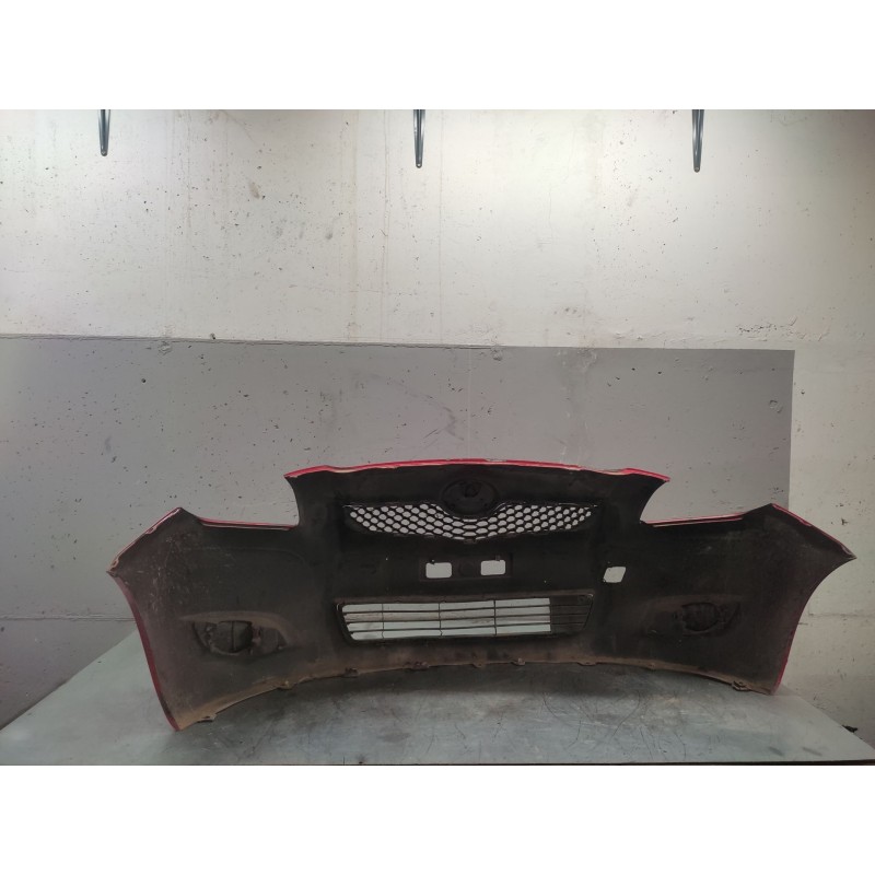 Recambio de paragolpes delantero para toyota yaris 1.0 cat referencia OEM IAM - Rojo 2