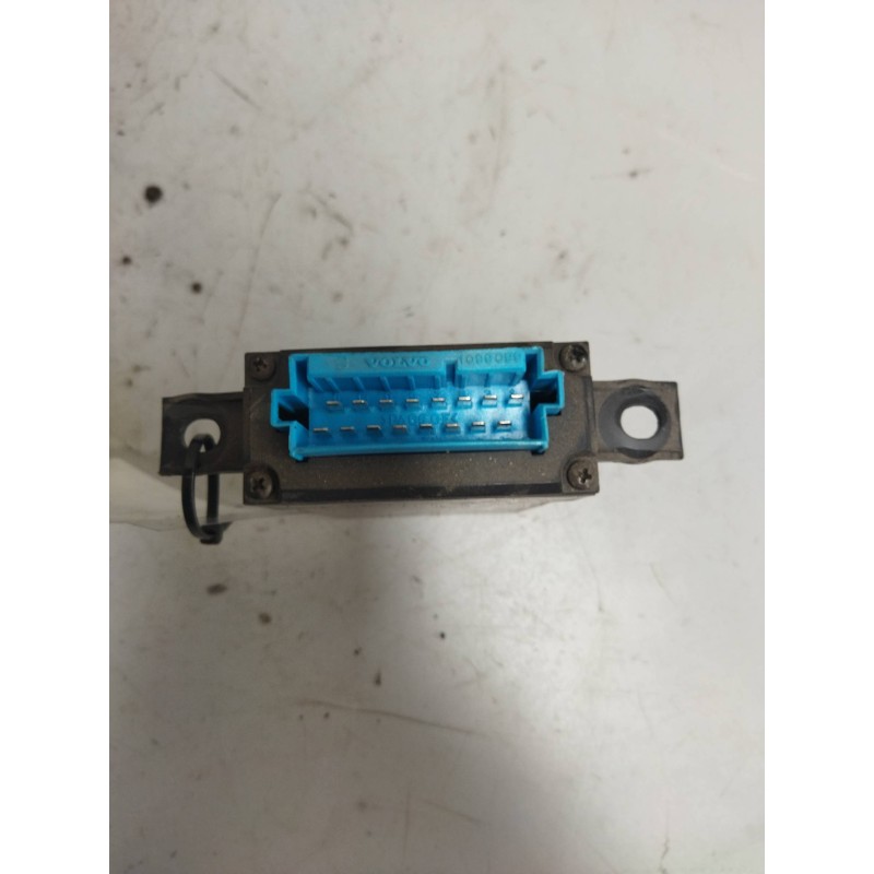 Recambio de modulo electronico para volvo fm 12 2002  12.1 diesel (d12d420) referencia OEM IAM 20518033  CENTRALITA CIERRE CENTR - Blanco 2