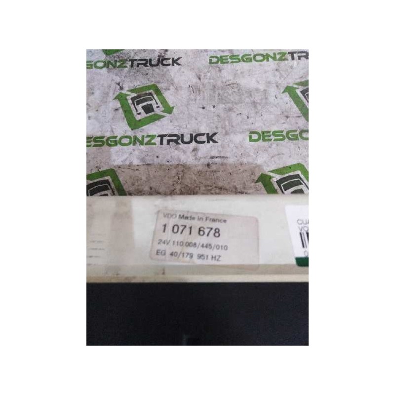 Recambio de cuadro instrumentos para volvo fl 618 interc. 180/210/220/250 fg 180/220/250 kw e3 largo (lh1 o l2h1) referencia OEM - Blanco 2