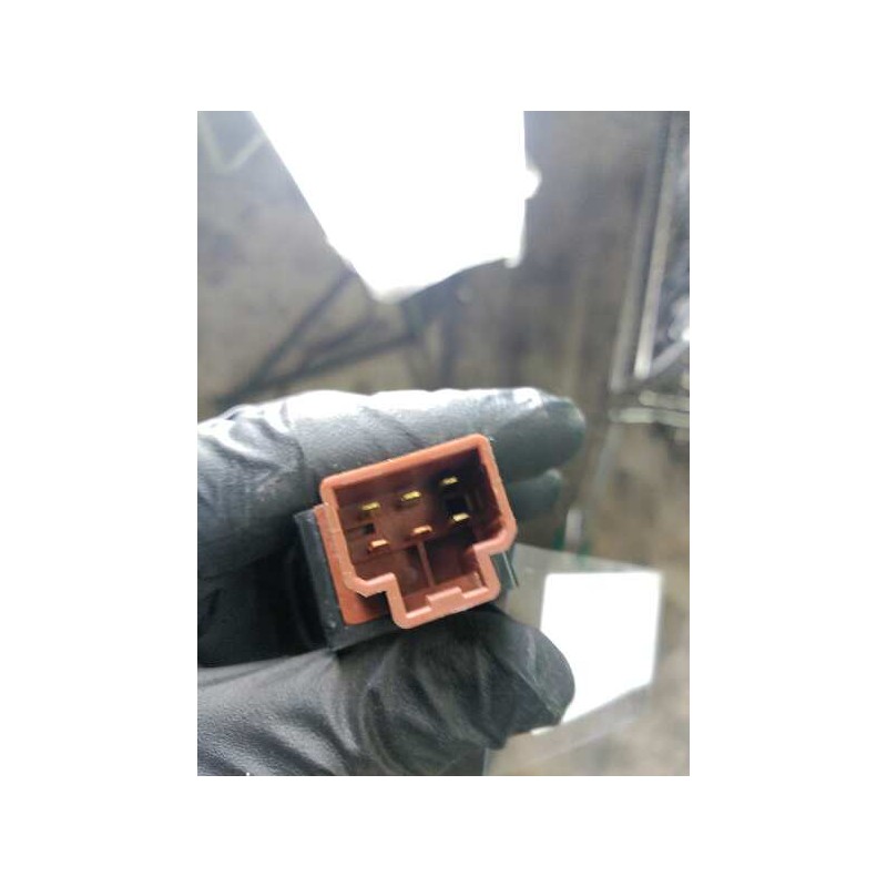 Recambio de boton antivaho para nissan primera berl./familiar (p10/w10) gx berlina (a,e) referencia OEM IAM   
