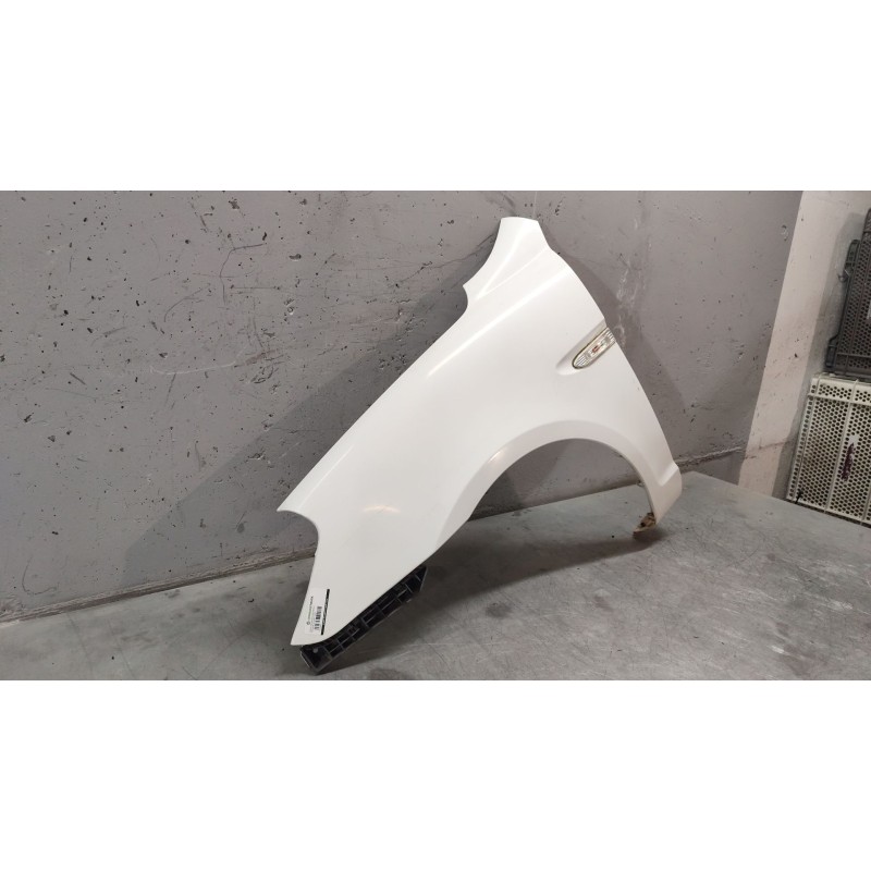 Recambio de aleta delantera izquierda para hyundai accent (mc) gl referencia OEM IAM - Blanco 4