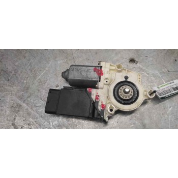 MOTOR ELEVALUNAS DELANTERO DERECHO 1C0959802C 9776105413301 29 PINS
