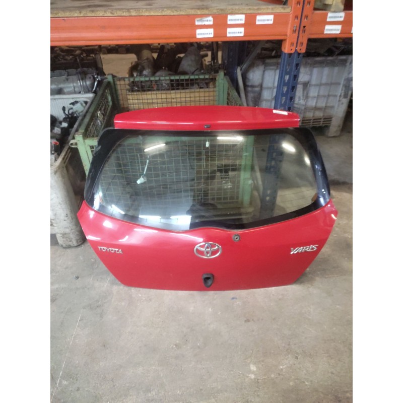 Recambio de porton trasero para toyota yaris 1.0 cat referencia OEM IAM - Rojo 4