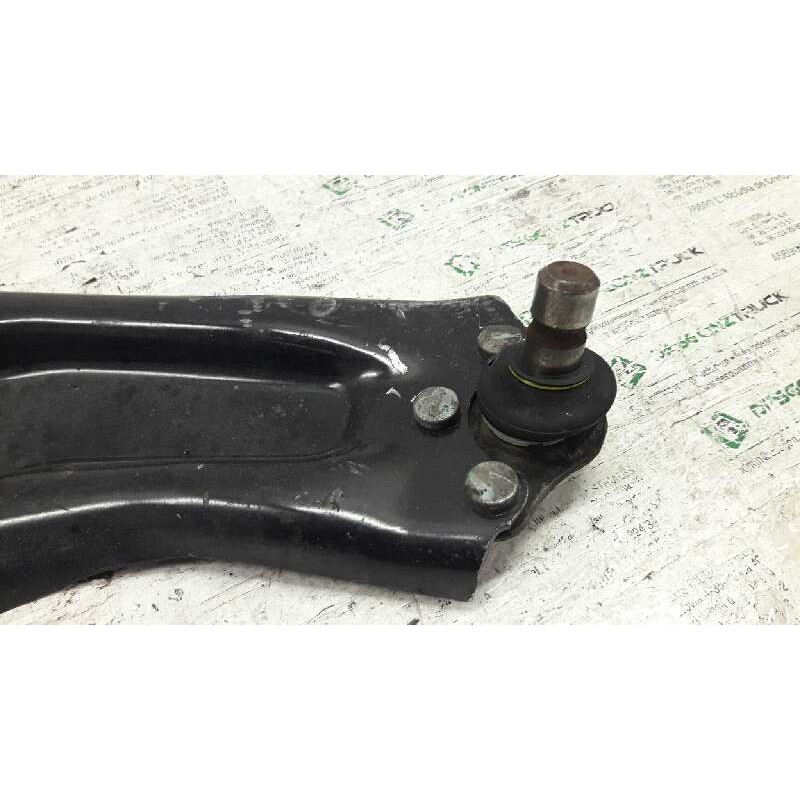 Recambio de brazo suspension inferior delantero derecho para peugeot 207 sw confort referencia OEM IAM - Blanco 2