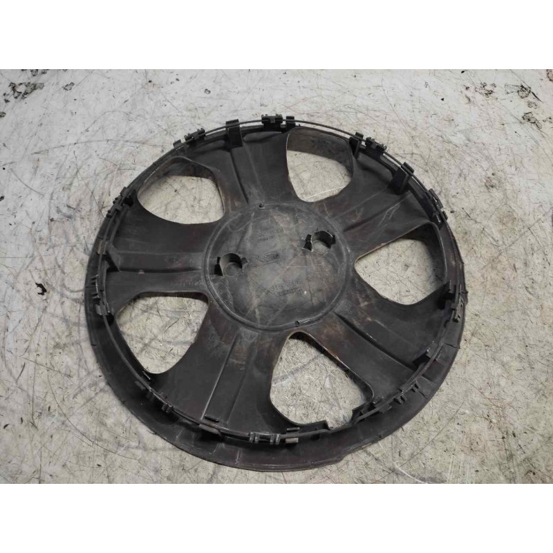 Recambio de tapacubos para dacia dokker referencia OEM IAM 5202S0010 15 3
